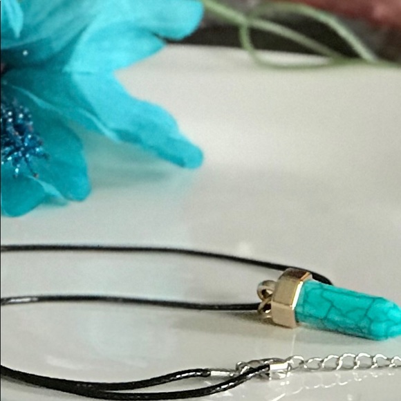 🎈SALE🎈🆕🦋Turquoise Stone Necklace - Picture 5 of 7